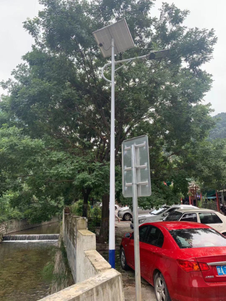 6米太阳能路灯